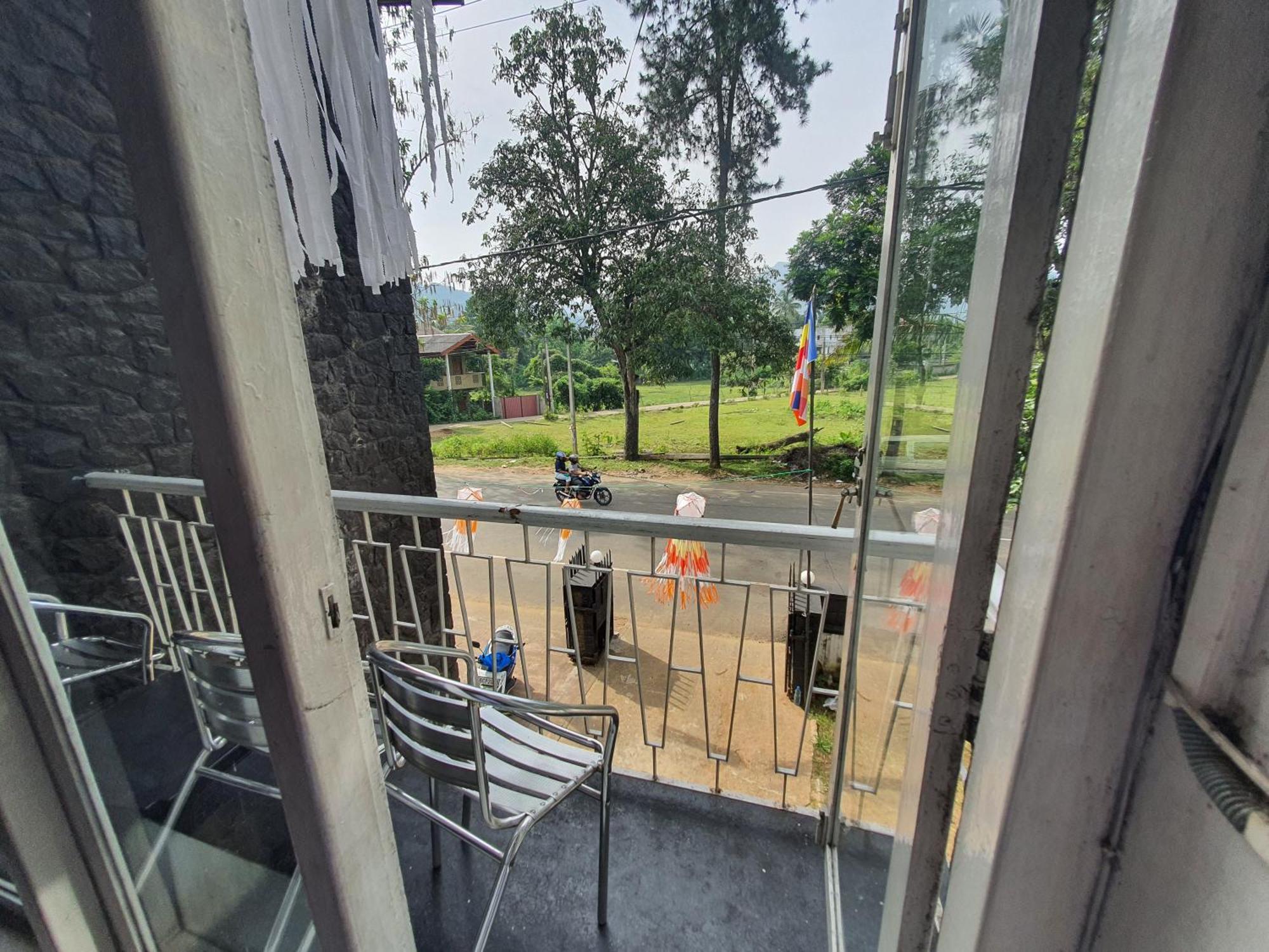 Dunhinda Falls Inn バドゥッラ エクステリア 写真